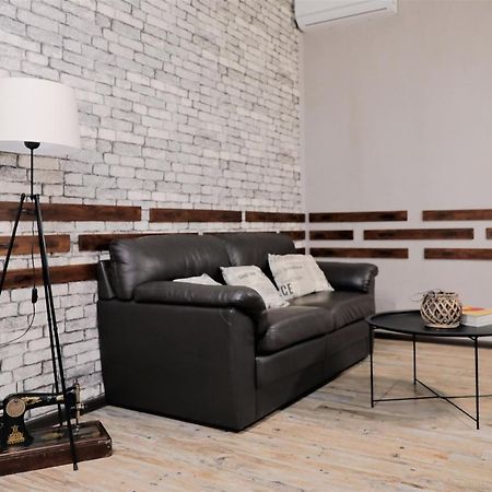 Avlabari Apartment - New One Тбилиси Екстериор снимка