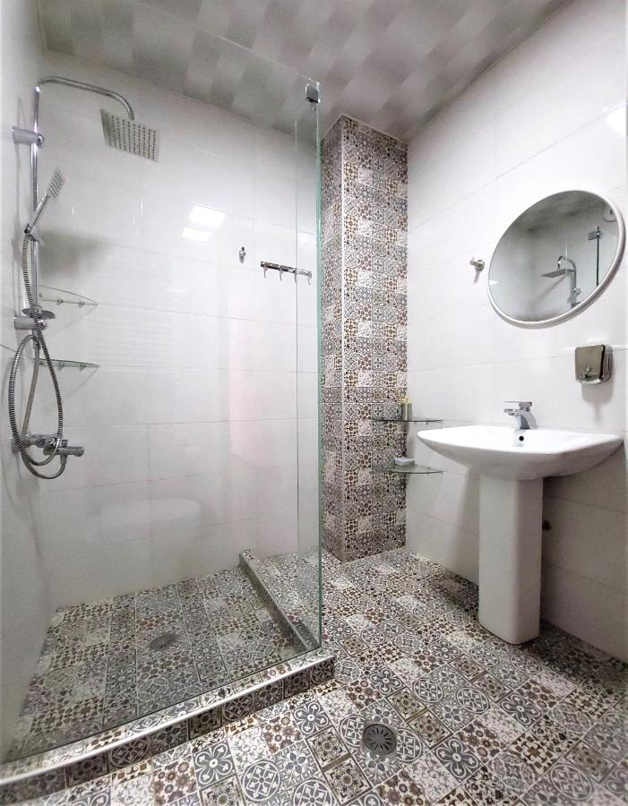 Avlabari Apartment - New One Тбилиси Екстериор снимка