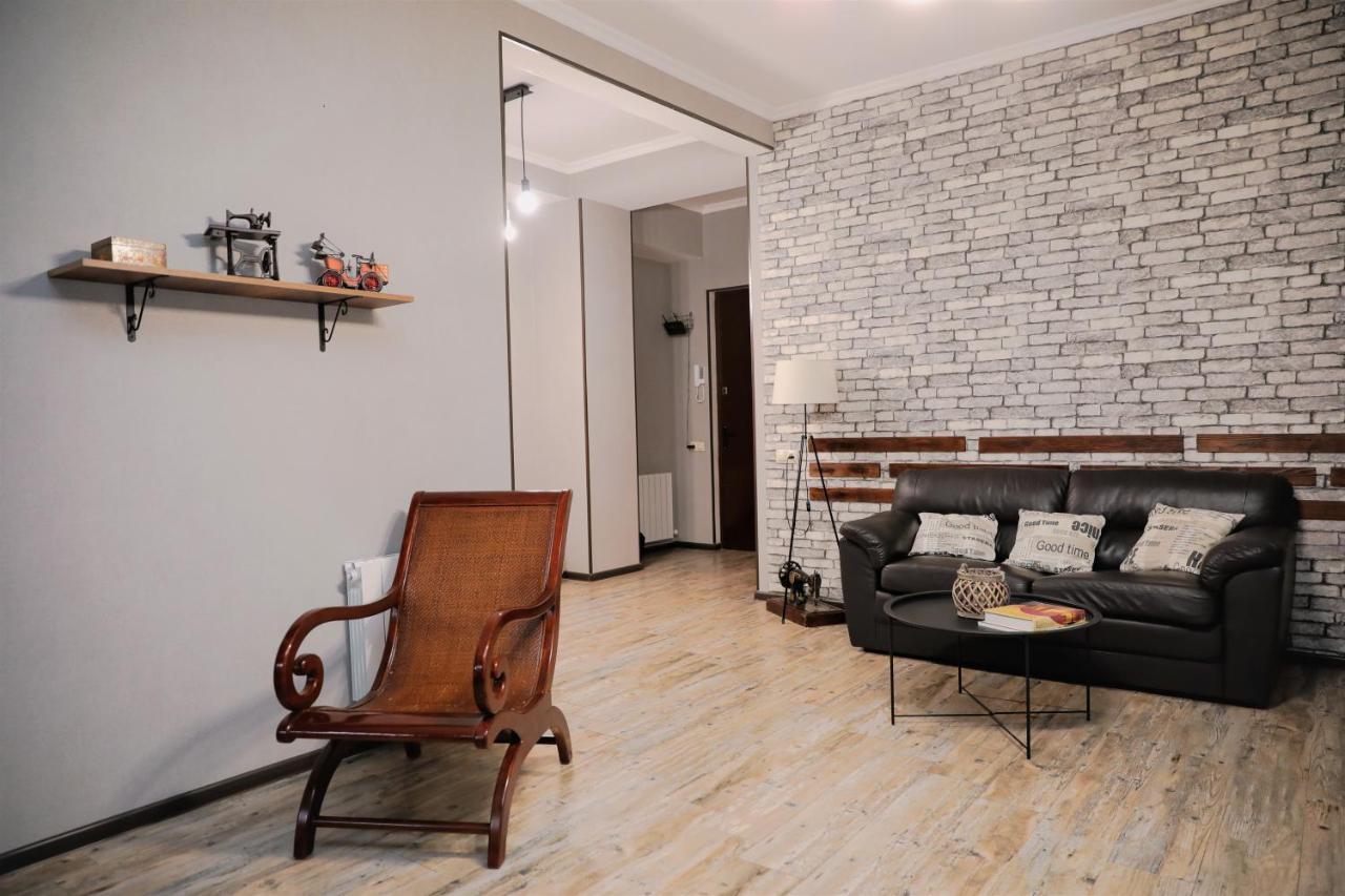 Avlabari Apartment - New One Тбилиси Екстериор снимка