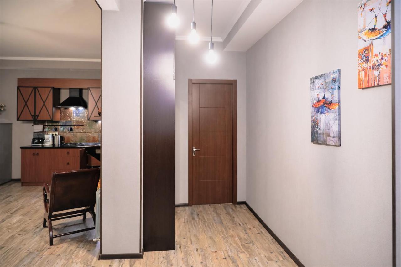 Avlabari Apartment - New One Тбилиси Екстериор снимка